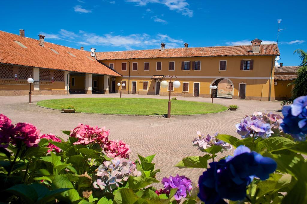 Borgo Zelata Aparthotel Bereguardo Exterior foto